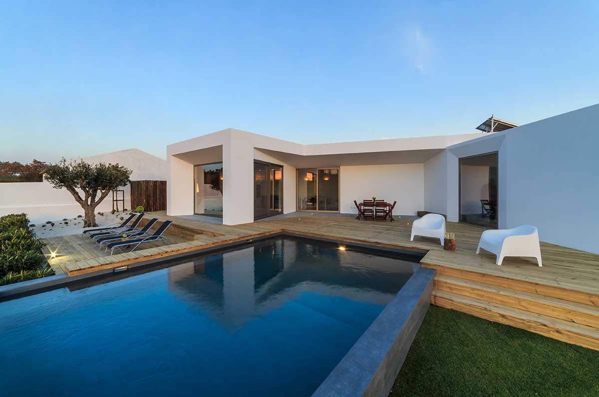 Custom Water Feature & Fountain Installation